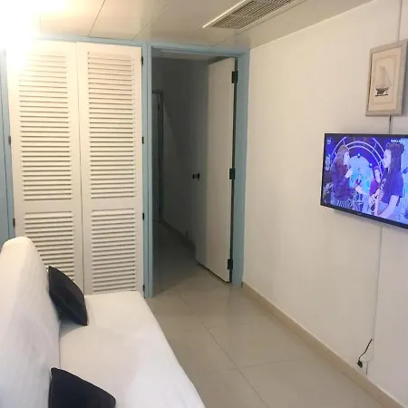 With 2 Bedrooms In Praia Da Rocha With Furnished Terrace And Wifi 100 M From The Beach Lägenhet Portimão