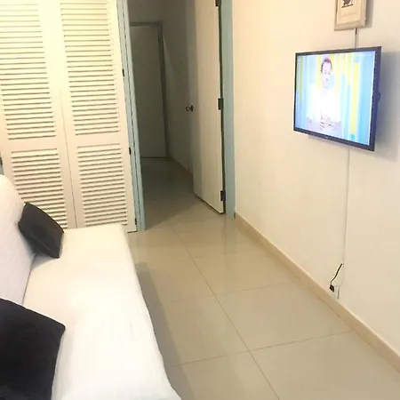 Lägenhet With 2 Bedrooms In Praia Da Rocha With Furnished Terrace And Wifi 100 M From The Beach Portimão