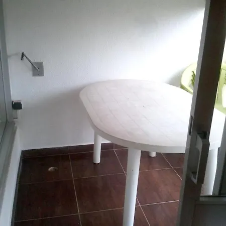 With 2 Bedrooms In Praia Da Rocha With Furnished Terrace And Wifi 100 M From The Beach 波尔蒂芒